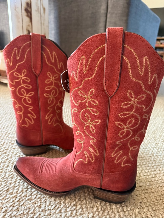 Ariat Shoes - Ariat Women’s Jukebox Cayenne Suede Cowboy Boots